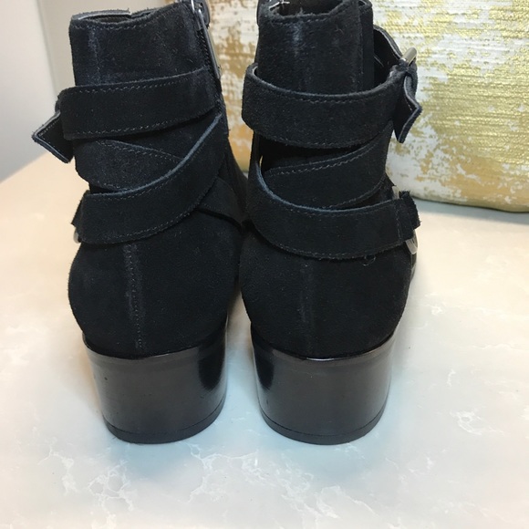 Marc Fisher LTD Ankle Boots - Picture 4 of 5